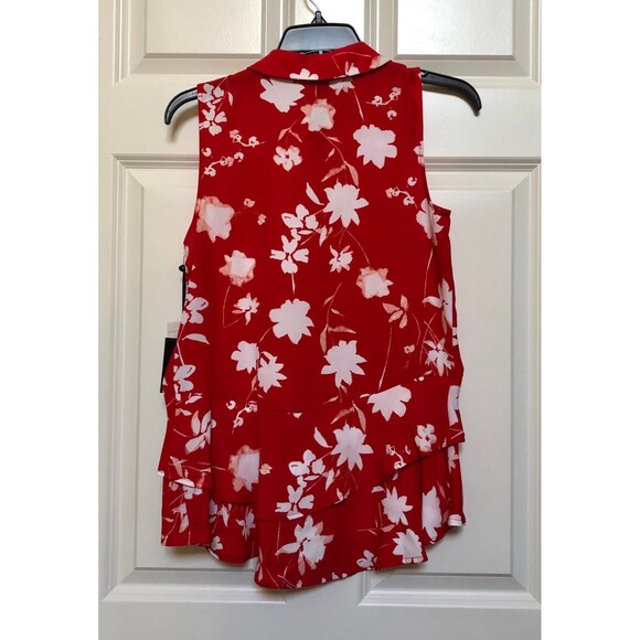 SIMPLE VERA WOMEN'S SIZE X SMALL BLOUSE SLEEVELES RED WITH WHITE FLOWERS - Picture 5 of 8